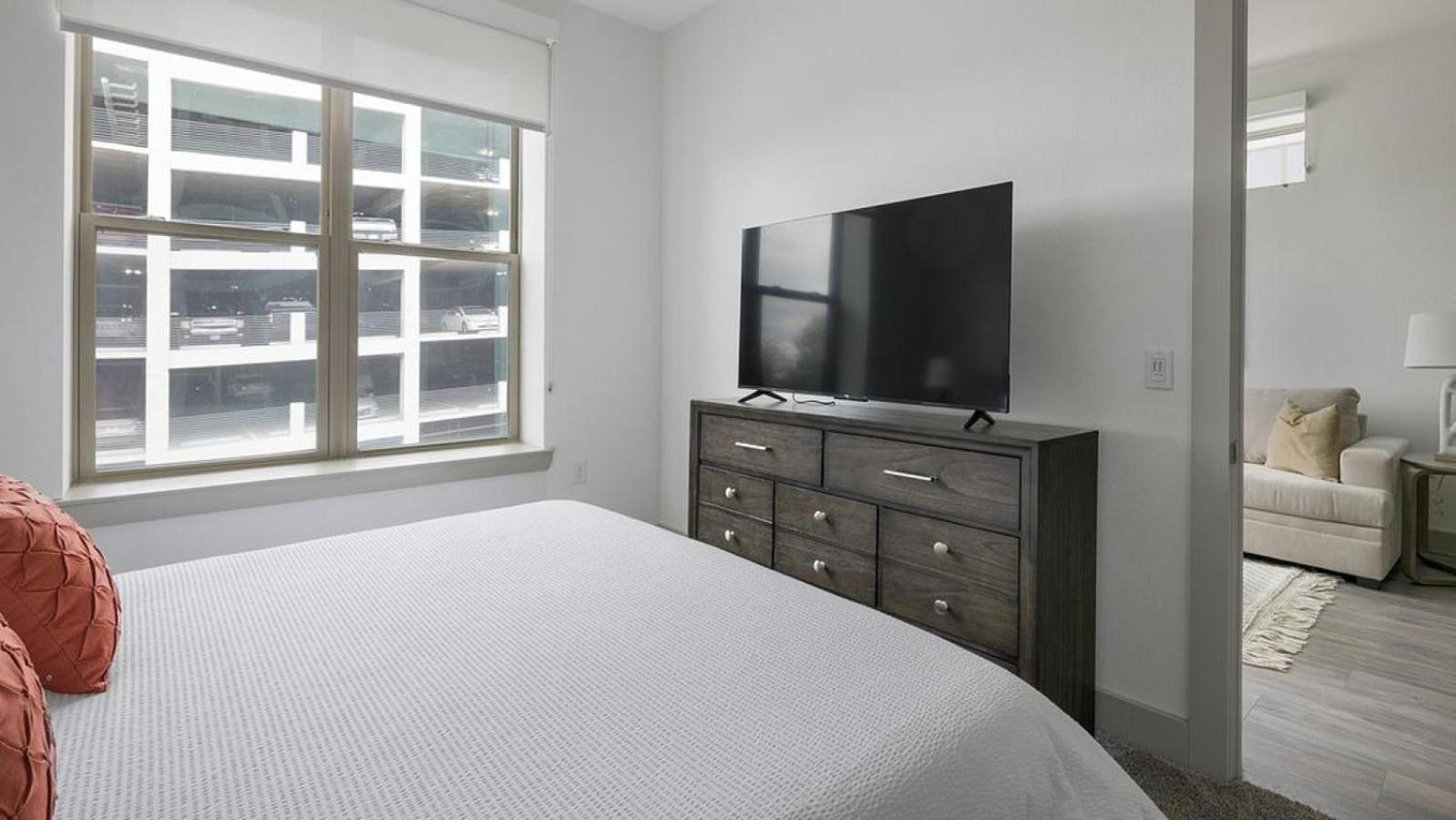 Landing - Modern Apartment With Amazing Amenities Houston Exterior photo